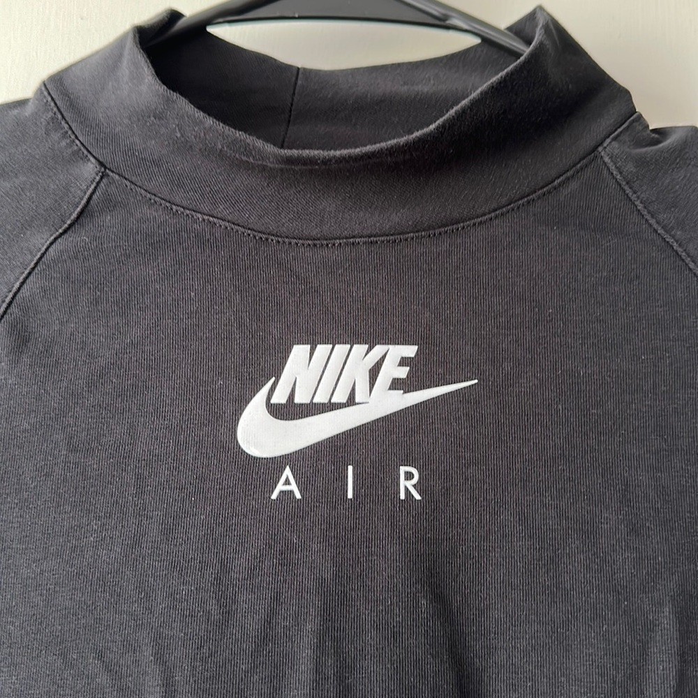 Nike long sleeve mock neck top